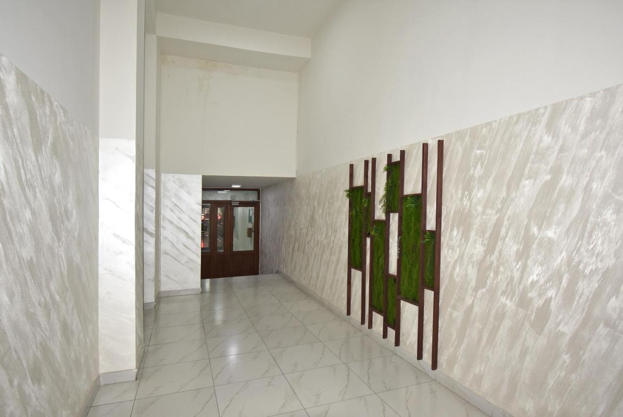 Armenak Apartment 5-Комнатная Erywań Zewnętrze zdjęcie