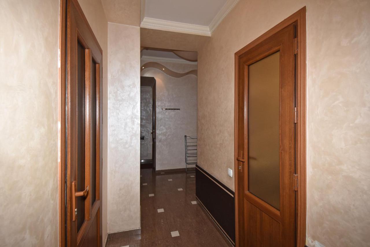 Armenak Apartment 5-Комнатная Erywań Zewnętrze zdjęcie
