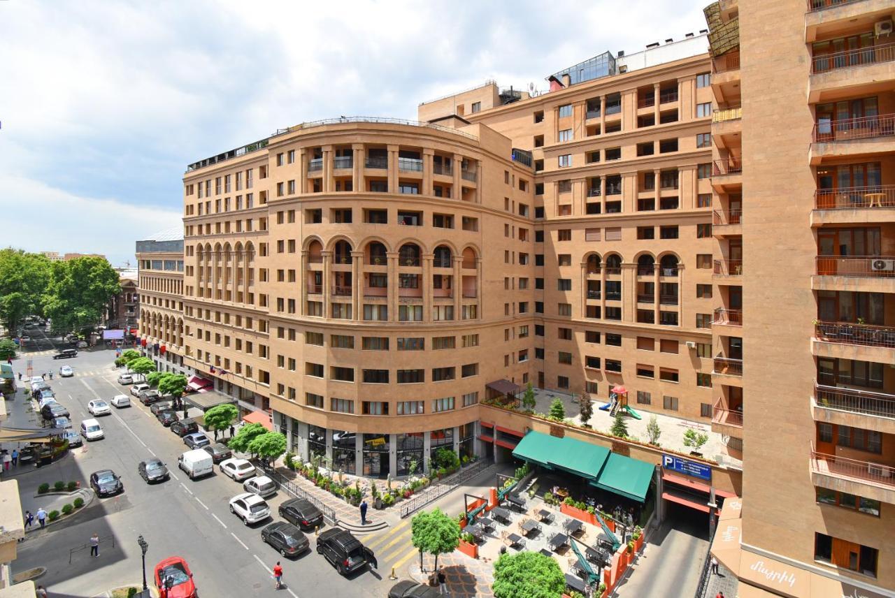 Armenak Apartment 5-Комнатная Erywań Zewnętrze zdjęcie