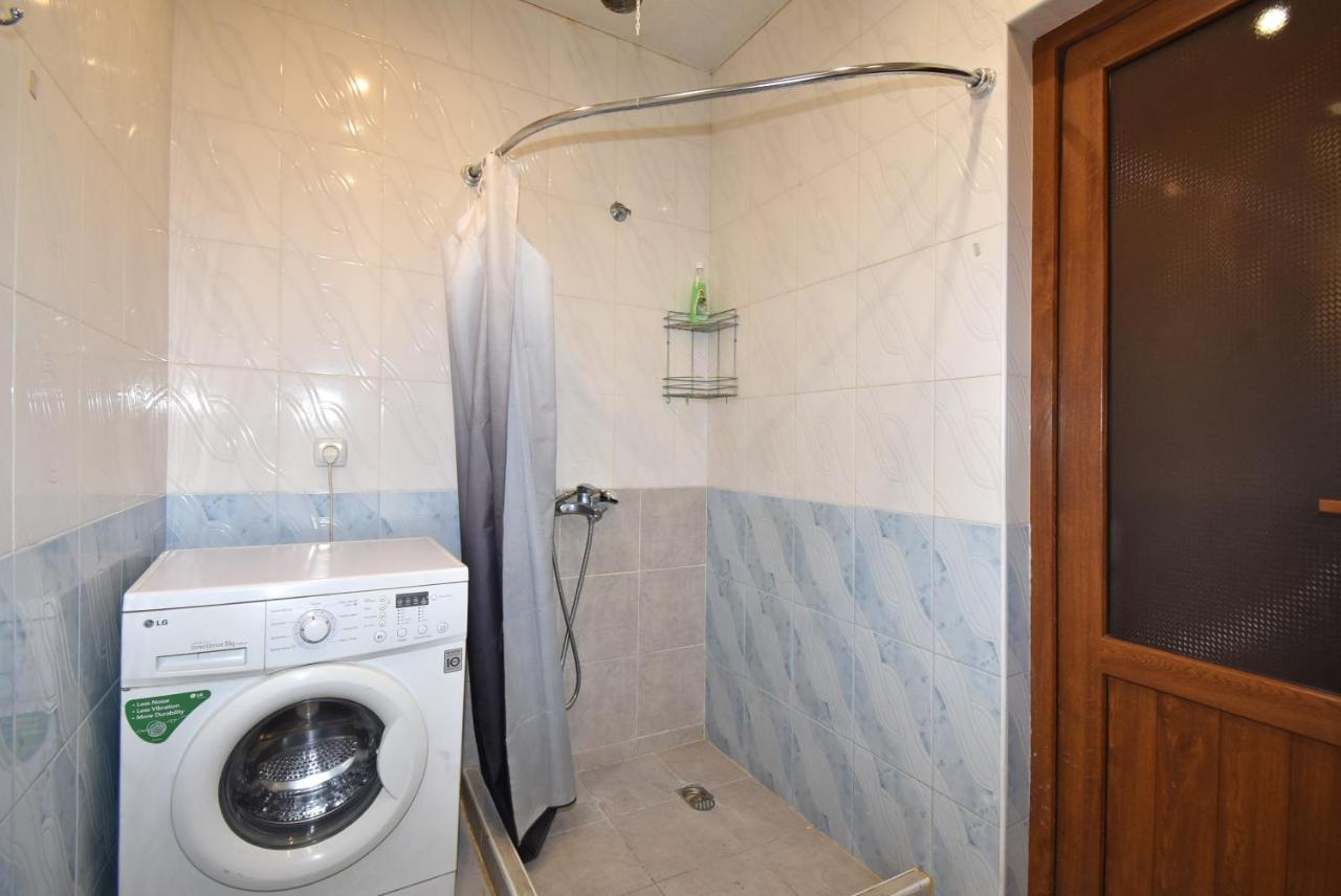 Armenak Apartment 5-Комнатная Erywań Zewnętrze zdjęcie