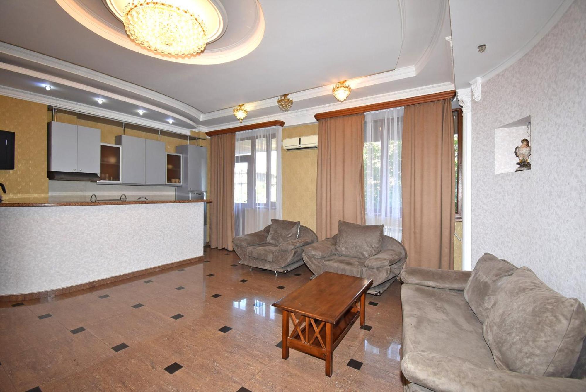 Armenak Apartment 5-Комнатная Erywań Zewnętrze zdjęcie